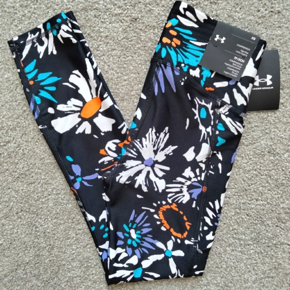 NWT XS UA AOP Ankle Leg Floral Print Compression Active Leggings